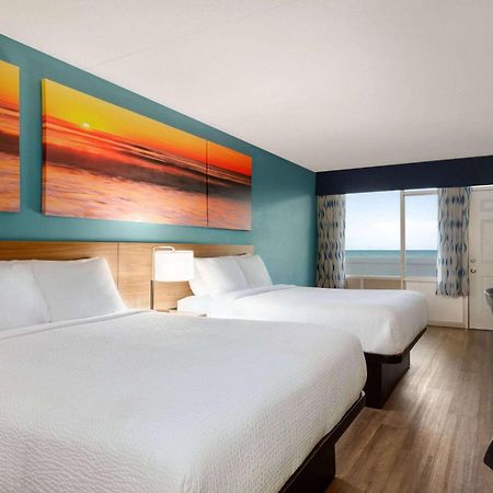 Days Inn By Wyndham Myrtle Beach-Beach Front Экстерьер фото