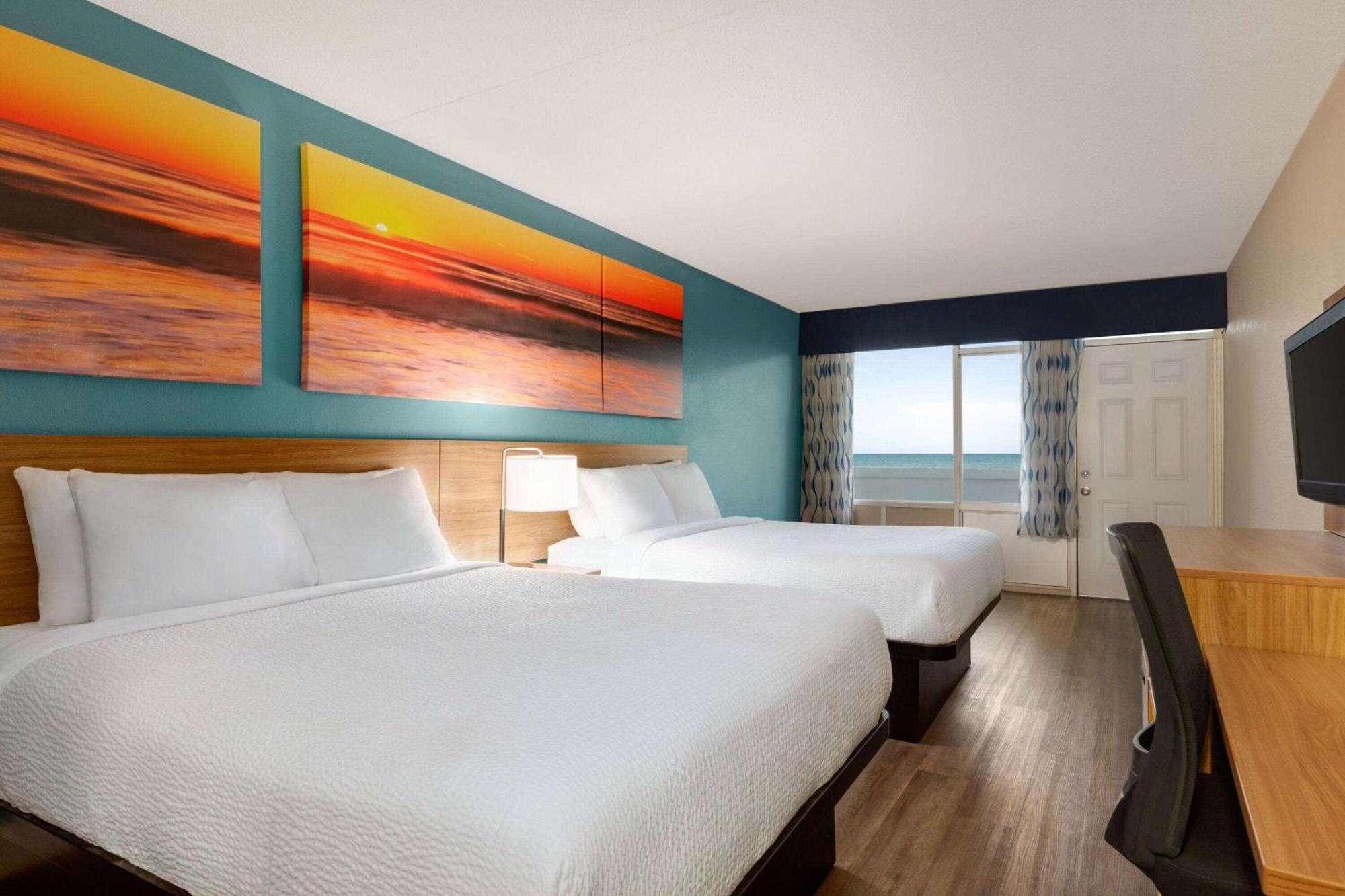 Days Inn By Wyndham Myrtle Beach-Beach Front Экстерьер фото