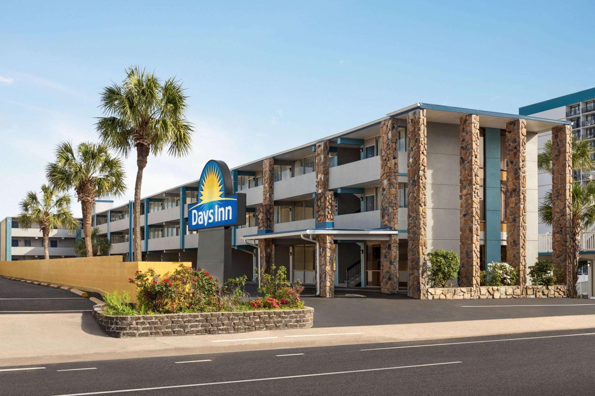 Days Inn By Wyndham Myrtle Beach-Beach Front Экстерьер фото